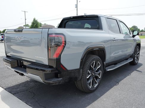 New 2025 GMC Sierra EV Denali image 5