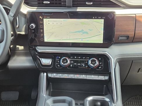 New 2026 GMC Sierra 3500 Denali Ultimate AWD/4WD image 15
