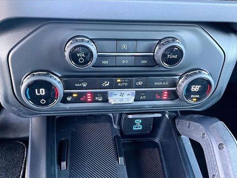 Certified 2025 Ford Bronco Badlands image 21