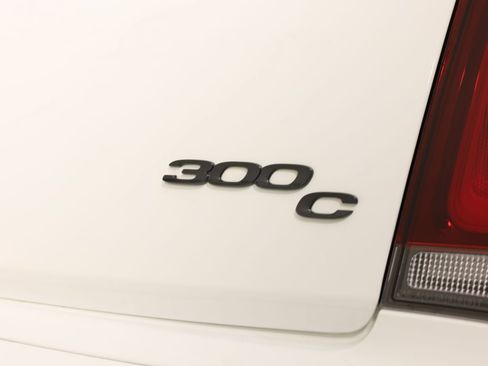 Used 2023 Chrysler 300 C RWD image 42