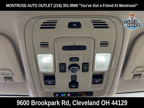 Used 2021 GMC Yukon Denali w/ Denali Premium Package image 28