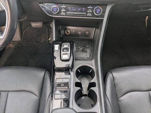 Used 2022 Hyundai Sonata Limited FWD image 32