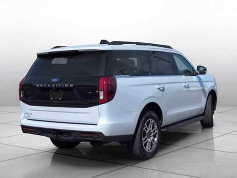 New 2026 Ford Expedition Active RWD image 14