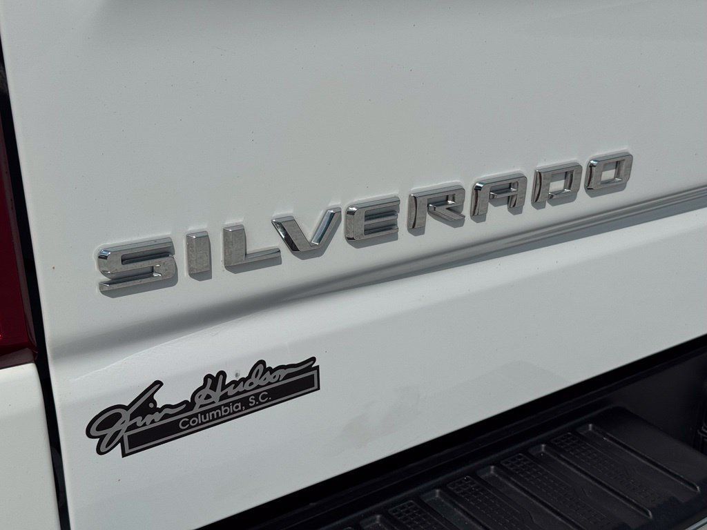 Used 2025 Chevrolet Silverado 1500 LT RWD image 14