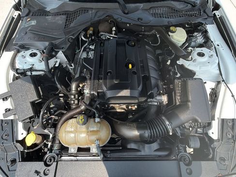 Used 2017 Ford Mustang Premium RWD image 27