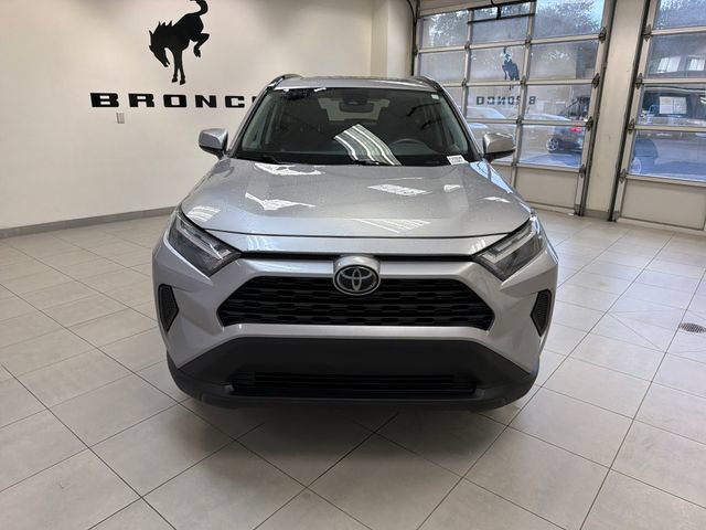 Used 2023 Toyota RAV4 XLE w/ Convenience Package FWD image 2