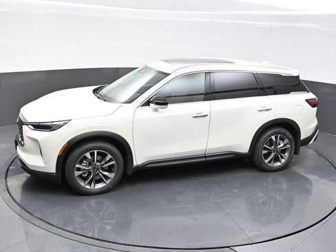 Used 2025 INFINITI QX60 Luxe w/ Cargo Package image 29