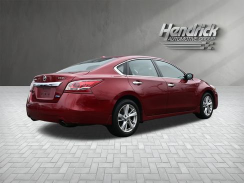 Used 2013 Nissan Altima 2.5 SV image 9