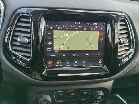 Used 2020 Jeep Compass Limited image 32