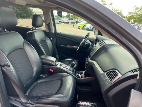 Used 2020 Dodge Journey Crossroad FWD image 8