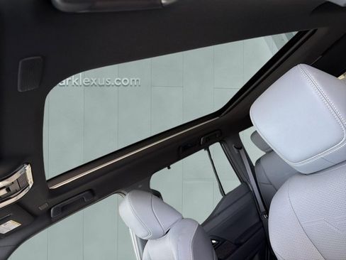 Certified 2026 Lexus GX 550 w/ Cold Area Package AWD/4WD image 22