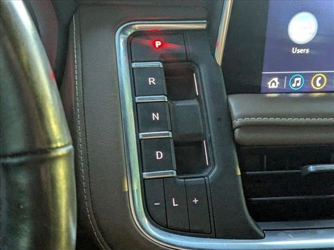 Used 2021 Chevrolet Suburban High Country w/ Premium Package image 7