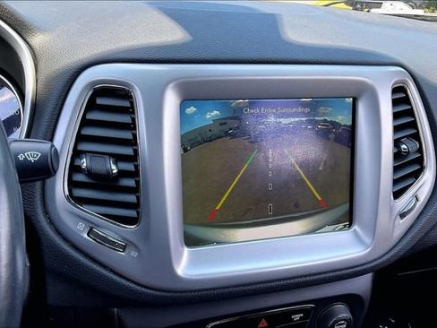 Used 2020 Jeep Compass High Altitude AWD/4WD image 11