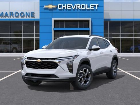 New 2026 Chevrolet Trax LT FWD image 6