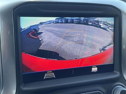 Used 2021 Chevrolet Silverado 1500 LT Trail Boss w/ Bed Protection Package image 18