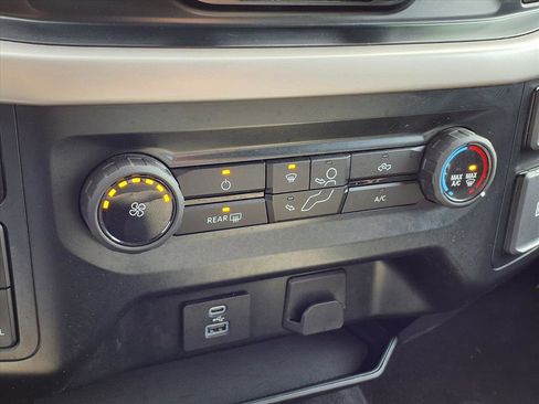 Used 2023 Ford F150 XLT image 11