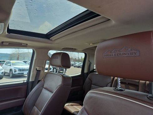 Used 2018 Chevrolet Silverado 1500 High Country image 20