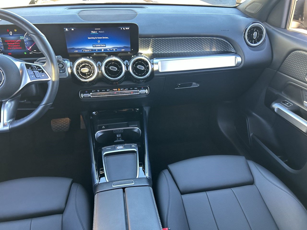 Used 2025 Mercedes-Benz GLB 250 image 12