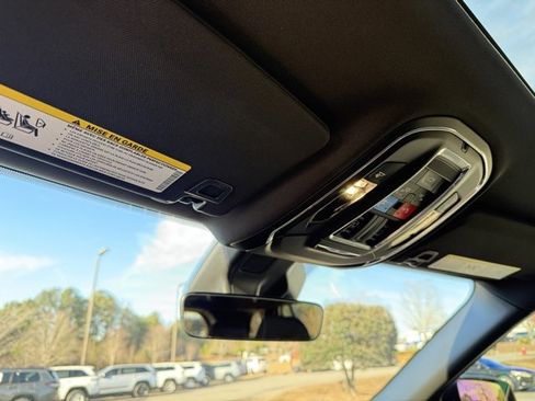 New 2025 Jeep Grand Cherokee Laredo X w/ Luxury Tech Group I image 24