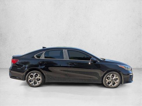 Used 2020 Kia Forte LXS FWD image 4