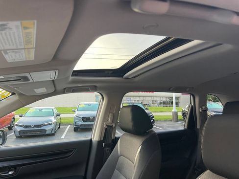Used 2025 Honda CR-V EX image 9