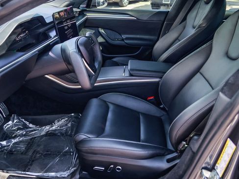 Used 2022 Tesla Model S Plaid image 19