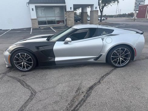 Used 2017 Chevrolet Corvette Grand Sport image 5