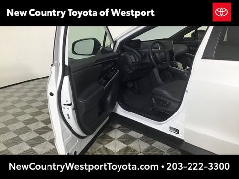 Used 2024 Toyota bZ4X XLE image 10