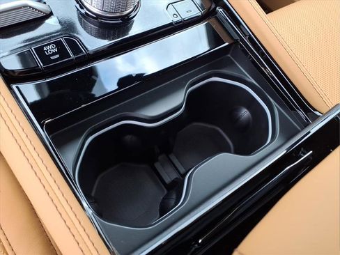 New 2025 Jeep Grand Cherokee Summit image 14