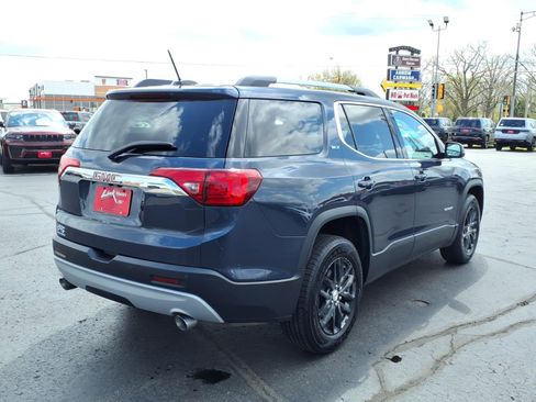 Used 2019 GMC Acadia SLT AWD/4WD image 4