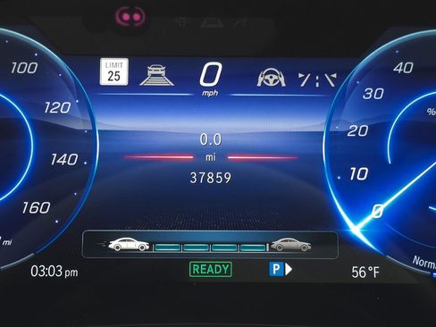 Used 2023 Mercedes-Benz EQS 580 4MATIC Sedan image 31