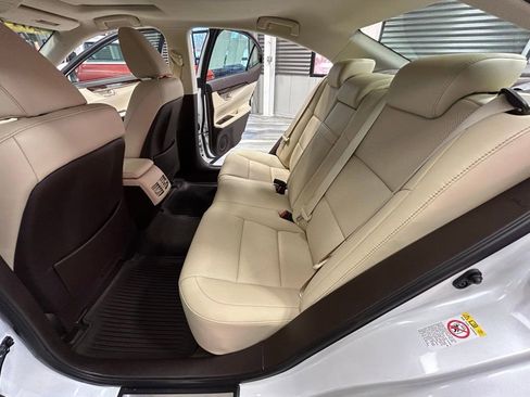Used 2017 Lexus ES 350 image 50