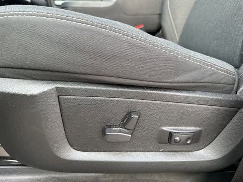 Certified 2023 RAM 3500 Big Horn w/ Level 1 Equipment Group image 15