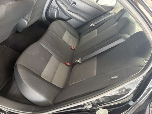 Used 2025 Nissan Sentra SV FWD image 11