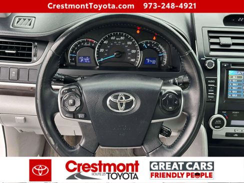 Used 2013 Toyota Camry XLE w/ Leather Pkg image 12
