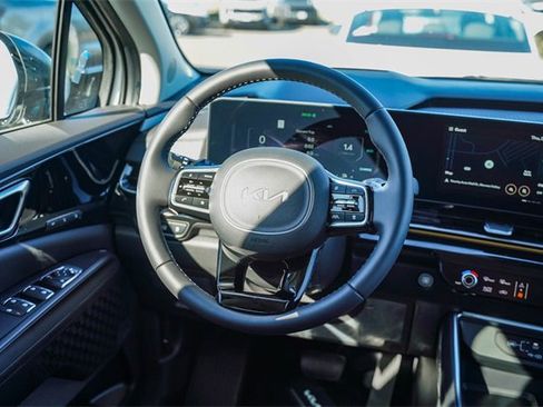 New 2026 Kia Carnival SX Prestige image 17