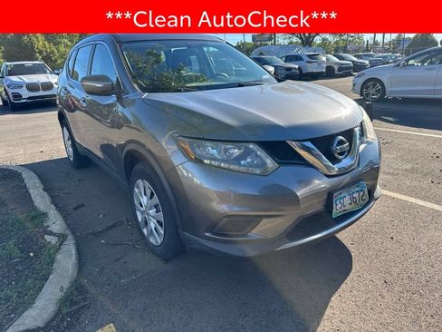 Used 2015 Nissan Rogue S FWD image 3