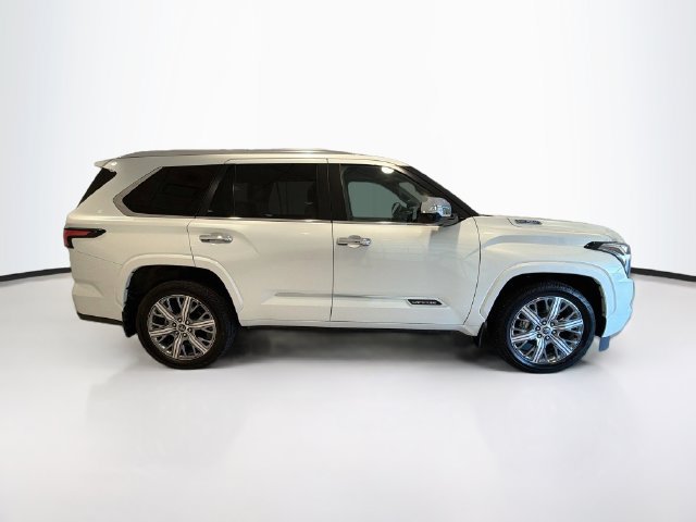 Used 2024 Toyota Sequoia Capstone AWD/4WD image 8