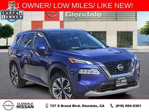Used 2023 Nissan Rogue SV FWD image 1