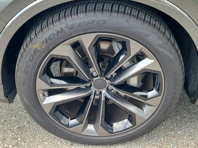 Certified 2026 Audi Q7 3.0T Premium Plus w/ Premium Plus Package AWD/4WD image 9