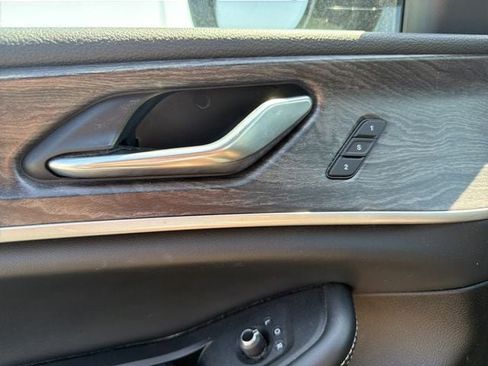 Used 2024 Jeep Grand Cherokee L Limited w/ Luxury Tech Group II image 46