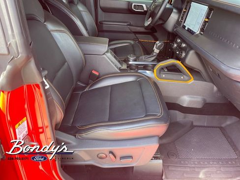 Used 2024 Ford Bronco Badlands AWD/4WD image 18