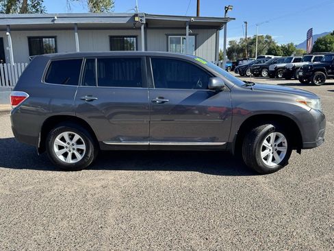 Used 2012 Toyota Highlander FWD image 10