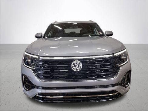 New 2026 Volkswagen Atlas Cross Sport SEL Premium R-Line image 3