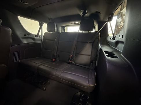 Certified 2023 GMC Yukon XL SLT image 25