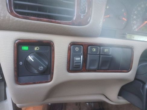 Used 1999 Volvo C70 LT image 22