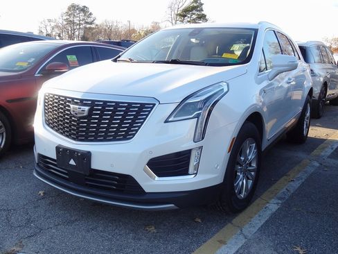 Used 2020 Cadillac XT5 Premium Luxury image 3