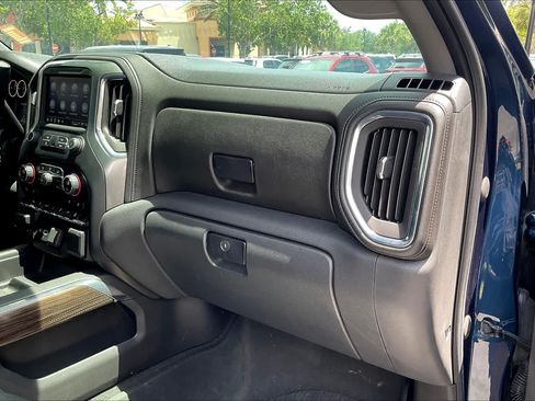 Used 2021 Chevrolet Silverado 1500 LT Trail Boss w/ LT Trail Boss Premium Package AWD/4WD image 14