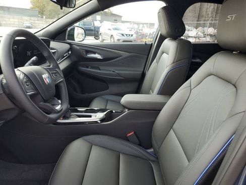 New 2026 Buick Envista Sport Touring image 18
