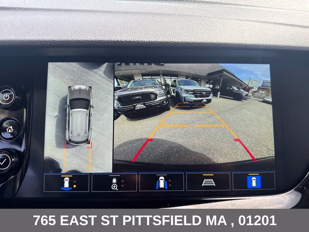 Used 2023 Buick Envision Avenir AWD/4WD image 28